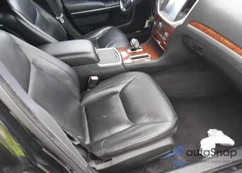 2013 Chrysler 300 Motown z USA, uszkodzony, nr VIN 2C3CCAAG1DH573405